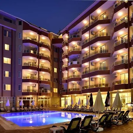 Dolphin Family Hotel Aparthotel 3*