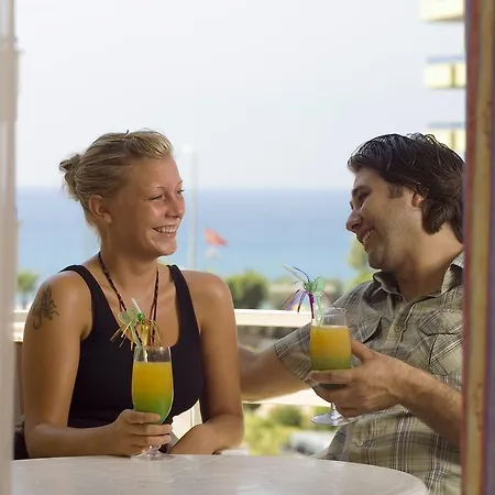 Dolphin Family Hotel Aparthotel Alanya